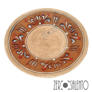 Centrotavola in Terracotta intagliato e dipinto a mano antichizzato